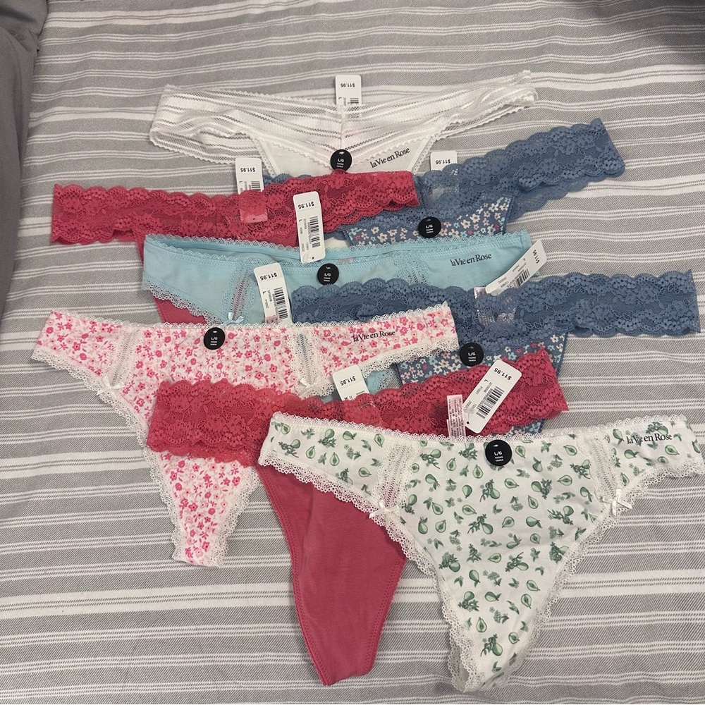 La Vie En Rose Large Floral and Lace 8 pair Underwear Set